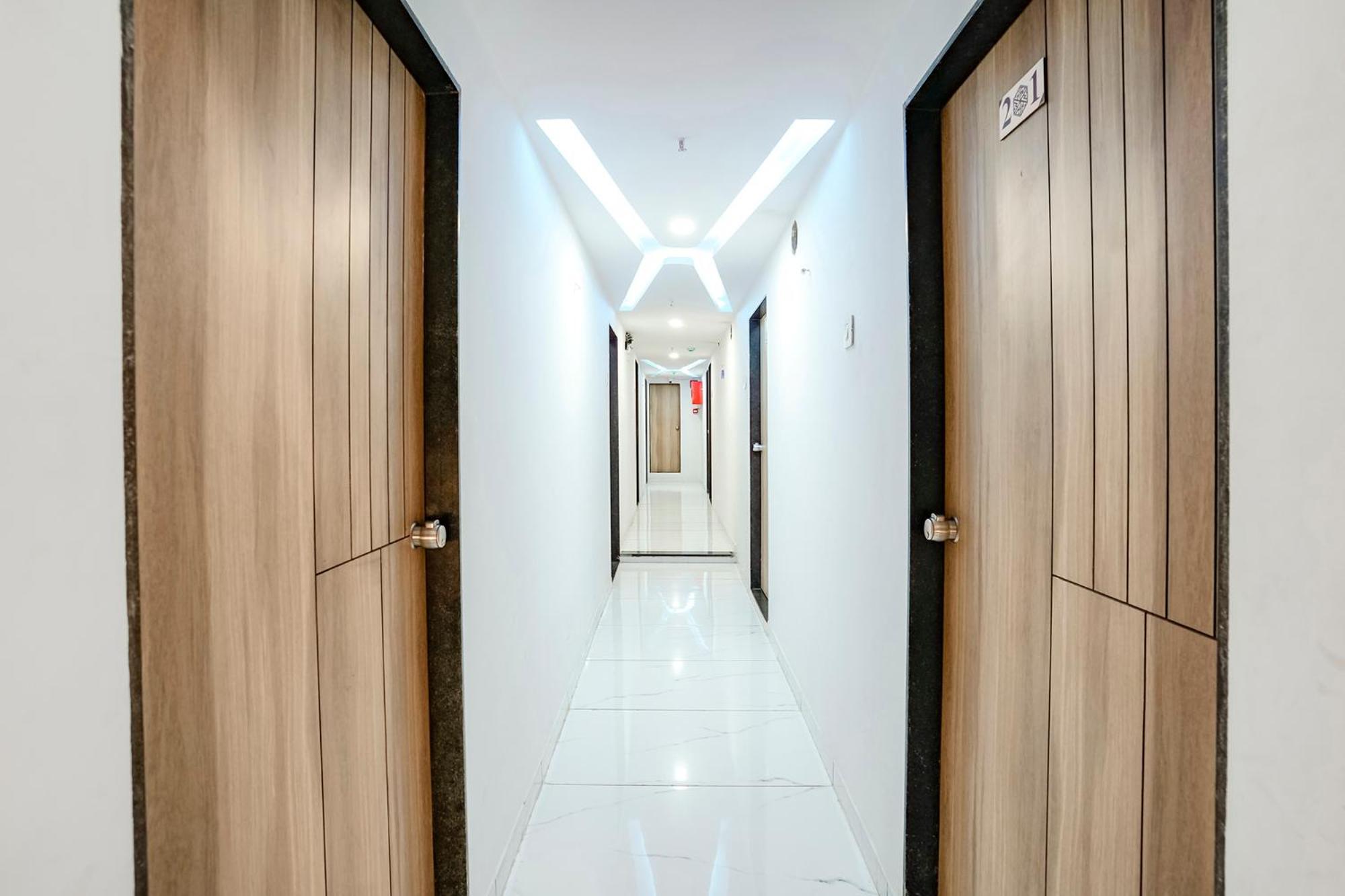 Fabhotel Vrundavan, Athwa Bhatha 외부 사진